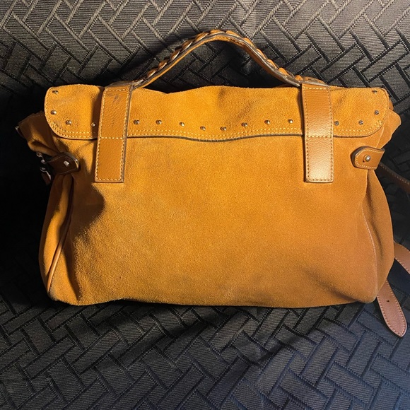 Mulberry Tassel Alexa Satchel in Sycamore Suede with Shiny Gold Tone Hardware - Picture 9 of 15